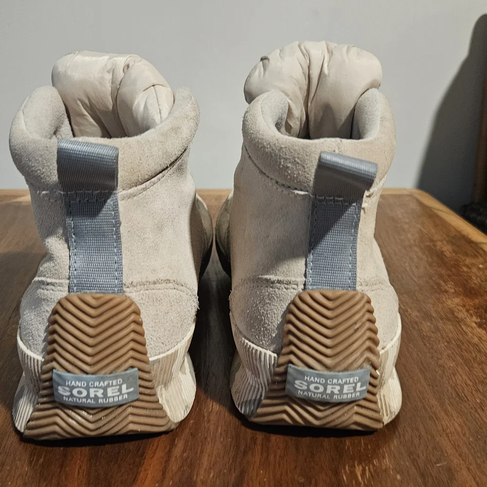 Beige High-Top Sneakers - Picture 4 of 6